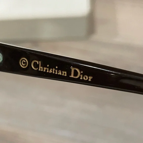 Vintage Dior Sunglasses – Bold & Timeless - Picture 4 of 12